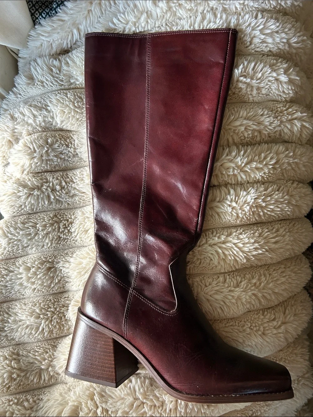 Vince Camuto classic over